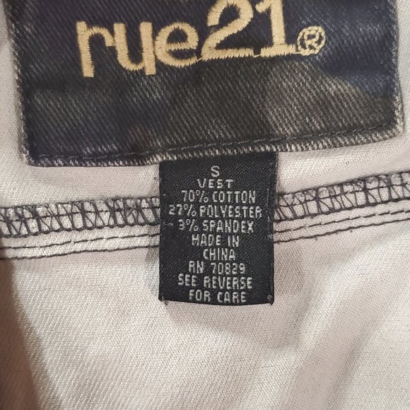 Rue21 Small Studded Blue Camo Vest - Picture 2 of 3